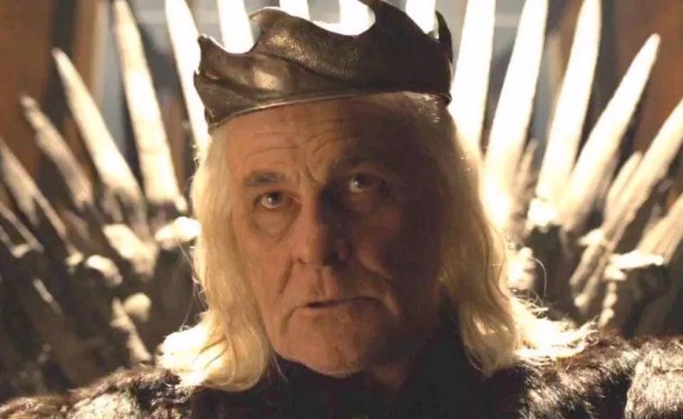 Veja a árvore genealógica da família targaryen Rei aerys ii targaryen, conhecido como o rei louco, na série game of thrones.