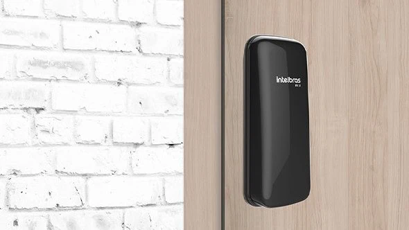 המנעולים הדיגיטליים הטובים ביותר לקנייה לבית שלכם. מנעול דיגיטלי Intelbras FR 10