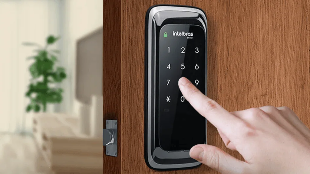 Melhores fechaduras digitais para comprar para sua casa Fechadura digital intelbras fr 101