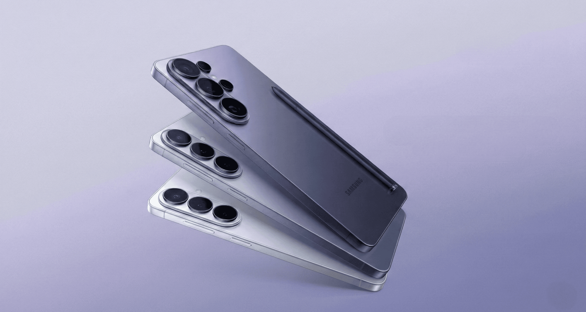 Três smartphones galaxy s26, s26+ e s26 ultra empilhados, destacando suas câmeras e design moderno.