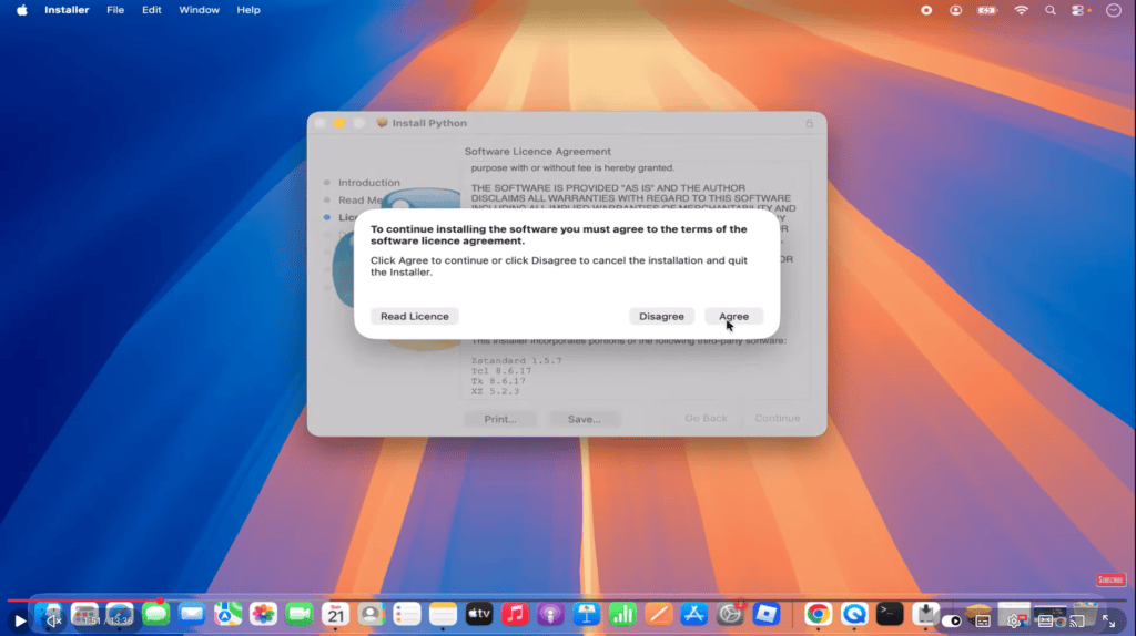 រូបភាពនៃបង្អួចដំឡើង Python នៅលើ macOS ជាមួយនឹងជម្រើសក្នុងការទទួលយកអាជ្ញាប័ណ្ណ។