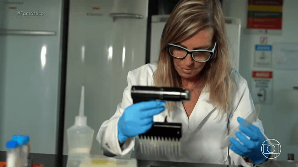 Saiba tudo sobre a polilaminina, a substância que regenera lesões na medula Saiba tudo sobre a polilaminina, a substância que regenera lesões na medula. Proteína desenvolvida por pesquisadora brasileira tem potencial para reverter tetraplegia e já faz pacientes com lesão medular voltarem a andar. Saiba tudo sobre esse avanço científico