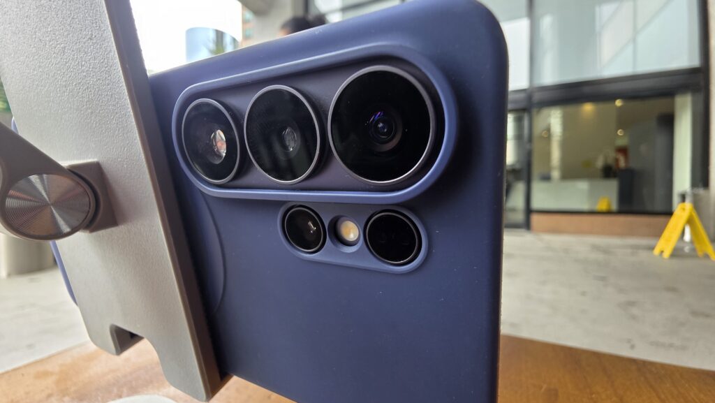 Review: galaxy s26 ultra inova com tela de privacidade e mantém ótimas câmeras Câmeras do galaxy s26 ultra