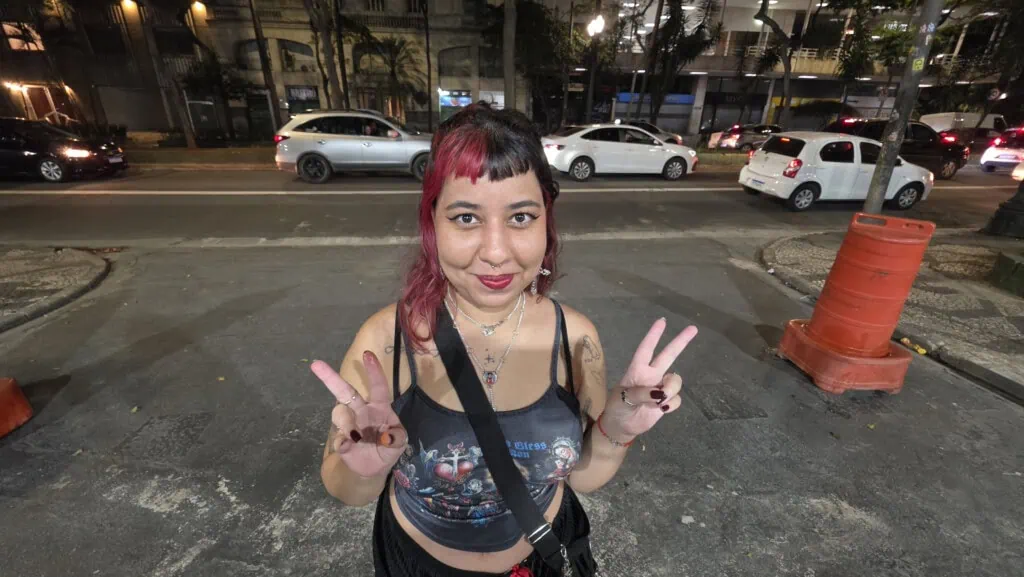 Review: galaxy s26 ultra inova com tela de privacidade e mantém ótimas câmeras Review: galaxy s26 ultra inova com tela de privacidade e mantém ótimas câmeras. A nova geração do smartphone premium da samsung traz tecnologia inédita de privacidade de tela, câmeras aprimoradas e maior duração de bateria, dentre outras novidades. Vela o que achamos dele: