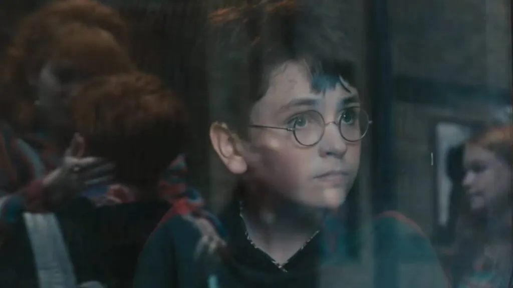 Hbo divulga primeiro teaser da série de harry potter. Assista Nova adaptação de harry potter promete entregar grande fidelidade aos livros.