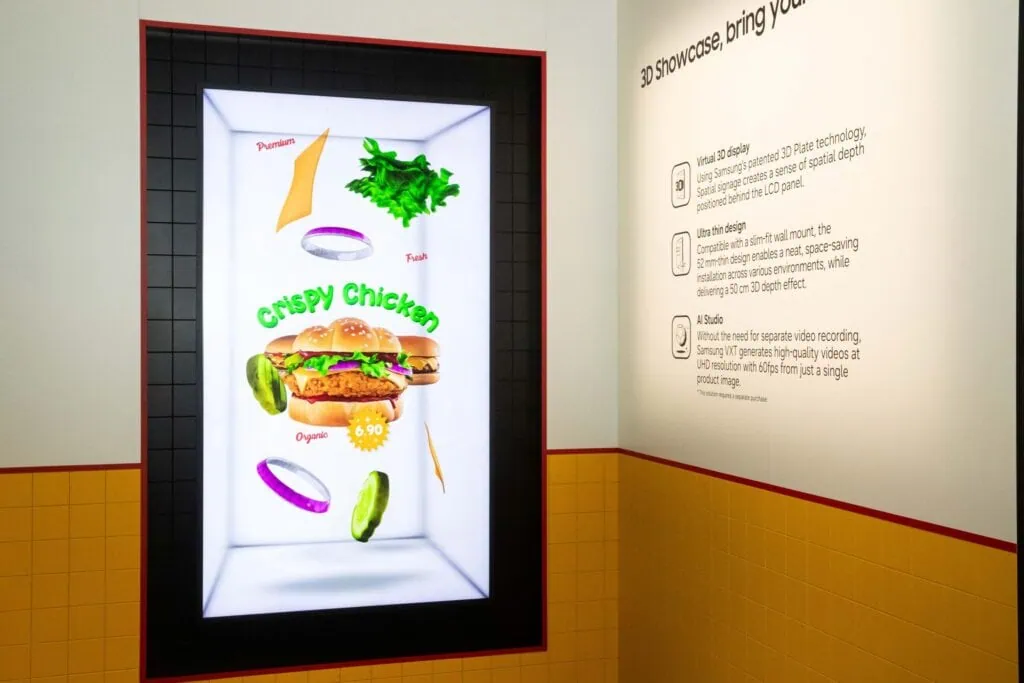 Samsung lança spatial signage, display 3d para o varejo que elimina uso de óculos Vitrine virtual spatial signage da samsung