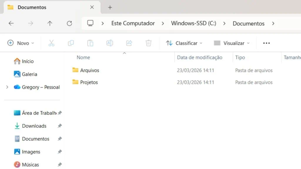 Microsoft est à l'écoute des utilisateurs et promet des améliorations à Windows 11. Découvrez pourquoi. Microsoft écoute les utilisateurs et promet des améliorations pour Windows 11. Découvrez pourquoi. Face à un flot de plaintes, Pavan Davuluri, l'actuel responsable de Windows, a publié une lettre ouverte aux utilisateurs, indiquant les nouvelles orientations du système d'exploitation le plus utilisé au monde. Voyez ce qui va changer.