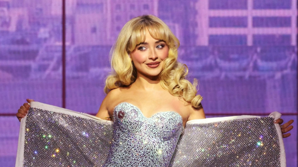 Lollapalooza 2026: confira os horários e atrações do festival em são paulo Sabrina carpenter comanda a sexta-feira do lolla.