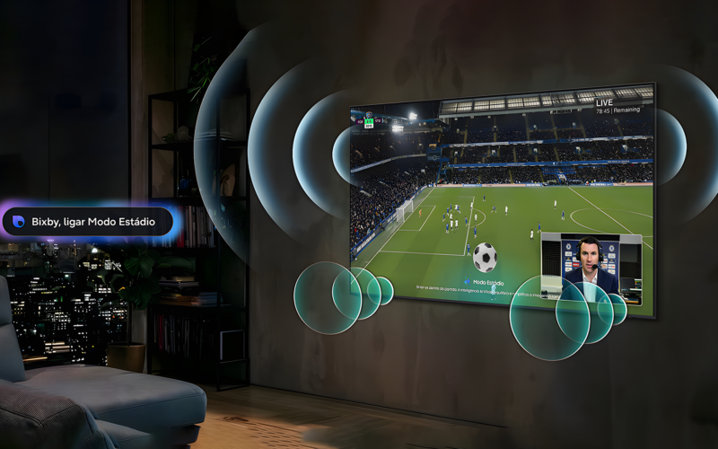 Tela de smart tv exibindo jogo de futebol com modo estádio ativado, som surround e efeitos visuais.