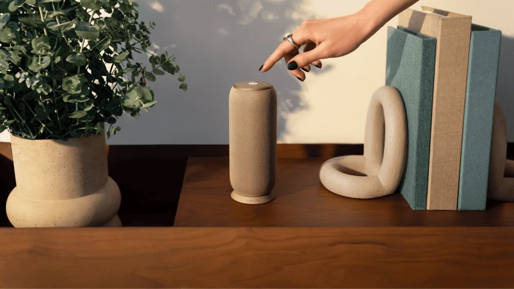 Motorola launches Moto Watch, Moto Sound Flow speaker, and Moto Tag 2 in Brazil. Motorola launches Moto Watch, Moto Sound Flow speaker, and Moto Tag 2 in Brazil. Motorola expands the Moto Things ecosystem starting at R$299. The portfolio now integrates a cell phone with audio, health, and tracking.