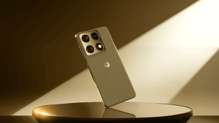 Motorola signature, smartphone ultra-premium da motorola, chega ao brasil. Com câmeras "melhores do que galaxy s26 ultra e iphone 17 pro max", smartphone representa a volta da motorola ao segmento premium. Saiba tudo sobre ele: