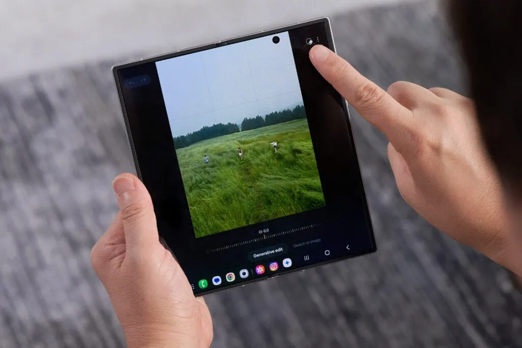 Review: galaxy z fold7 faz do smartphone dobrável um sonho de consumo Recursos de ia do galaxy z fold7