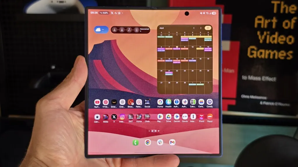Review: galaxy z fold7 faz do smartphone dobrável um sonho de consumo Review: galaxy z fold7 faz do smartphone dobrável um sonho de consumo. Modelo é mais leve, mais fino, tem novo processador, câmeras aprimoradas e mostra que os dobráveis são mesmo o futuro dos smartphones. Veja o que achamos dele