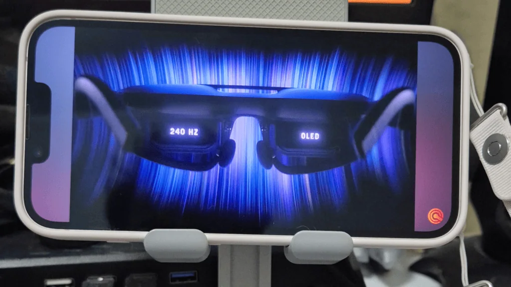 Review: iphone 17e combina economia, inovação e durabilidade Sua reprodução consegue chegar a resolução full hd+ e possui segurança ceramic shield 2, tres vezes mais resistente a arranhões que sua primeira versão. (foto: reprodução/enzo sapio/showmetech)