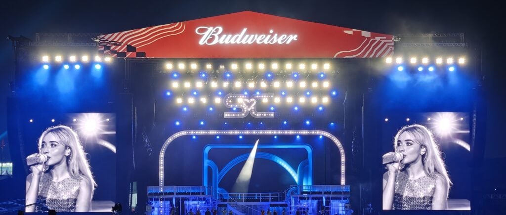 Foto tirada em show pelo motorola signature