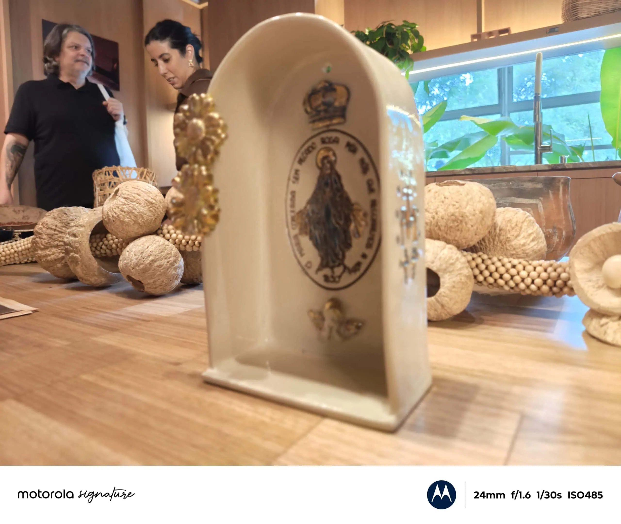 Análisis: El Motorola Signature es una obra maestra en cuanto a rendimiento de la cámara y la batería. Análisis: El Motorola Signature destaca por su cámara y batería. Con especificaciones que rivalizan con las del Galaxy S26 Ultra y el iPhone 17 Pro Max, esta opción de Motorola es más asequible y ofrece una excelente experiencia de usuario. Consulta el análisis.