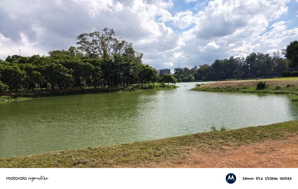 Foto com câmera ultrawide do motorola signature