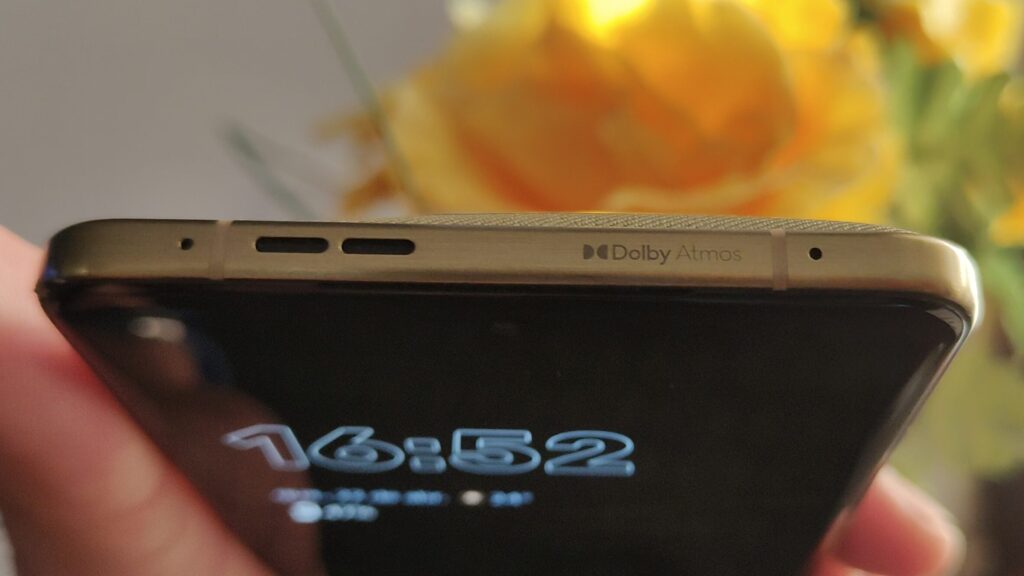 Saída de áudio do motorola signature