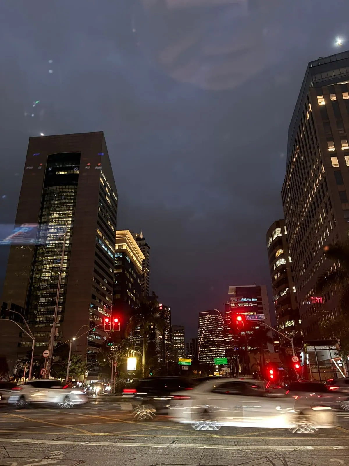 Review: iphone 17e combina economia, inovação e durabilidade Review: iphone 17e combina economia, inovação e durabilidade. Já disponível para venda, o iphone 17e é a nova aposta econômica da apple, com dois modelos de armazenamento, mesmo processador do iphone 17 e mais melhorias nas fotos. Veja o que achamos dele.