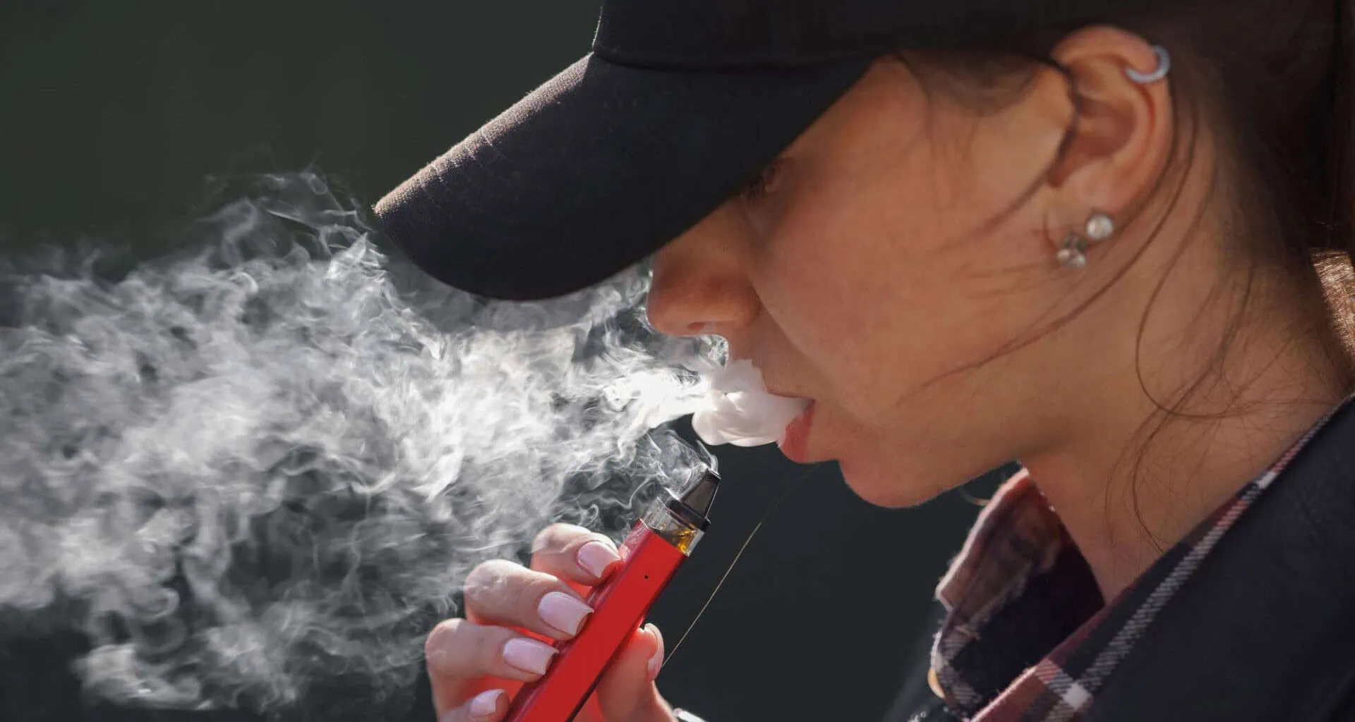 Nel Regno Unito sarà vietato l'uso di sigarette e sigarette elettroniche a chiunque sia nato a partire dal 1° gennaio 2009.