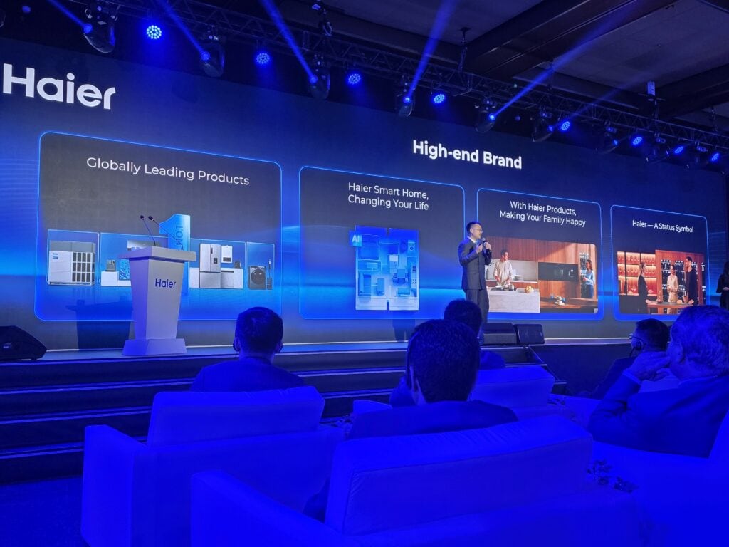 Haier, gigante chinesa de eletrodomésticos, oficializa chegada ao brasil. Empresa líder de vendas na china pretende abrir fábrica no brasil nos próximos anos, com plano ambicioso de vendas. Veja detalhes