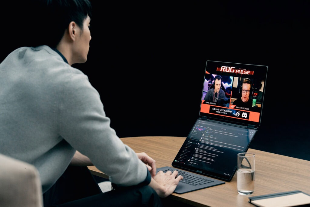 ROG Zephyrus Duo៖ Asus នាំយកកុំព្យូទ័រយួរដៃដែលមានអេក្រង់ពីរទៅកាន់ប្រទេសប្រេស៊ីល។ របៀបអេក្រង់ពីរ ROG Zephyrus Duo