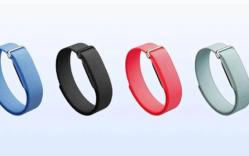 Google lança fitbit air, pulseira inteligente focada em monitoramento contínuo de saúde