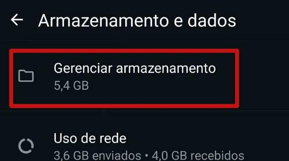 Saiba como liberar espaço no whatsapp Tela de configurações do whatsapp mostrando a seção 'armazenamento e dados' com destaque para a opção 'gerenciar armazenamento' indicando 5,4 gb de espaço ocupado pelo aplicativo no celular.