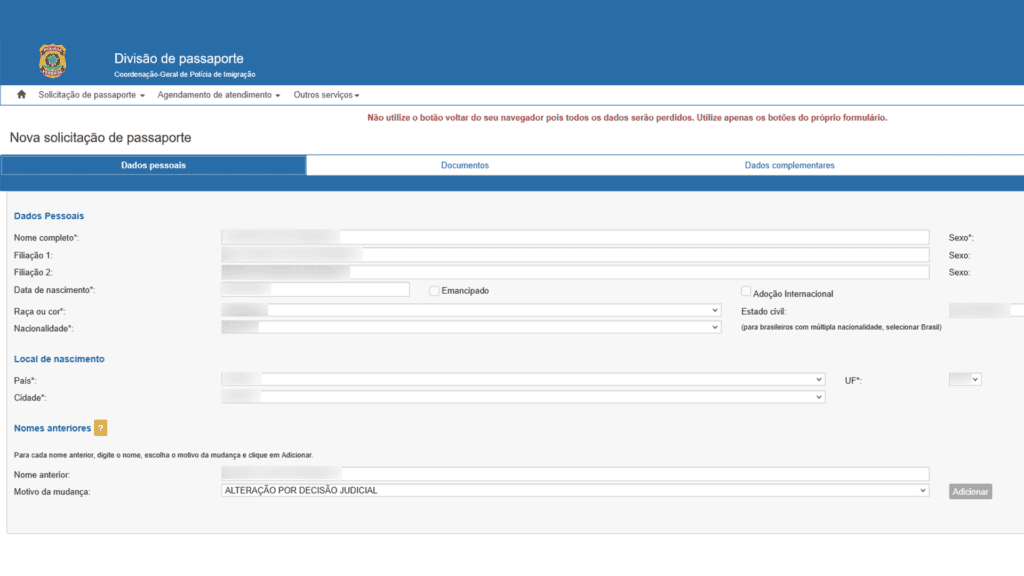 Veja como fazer ou atualizar o rg, cin, cpf, cnh, e-título e outros documentos online Página da divisão de passaporte mostrando um formulário com 3 abas para serem preenchidas com dados pessoais