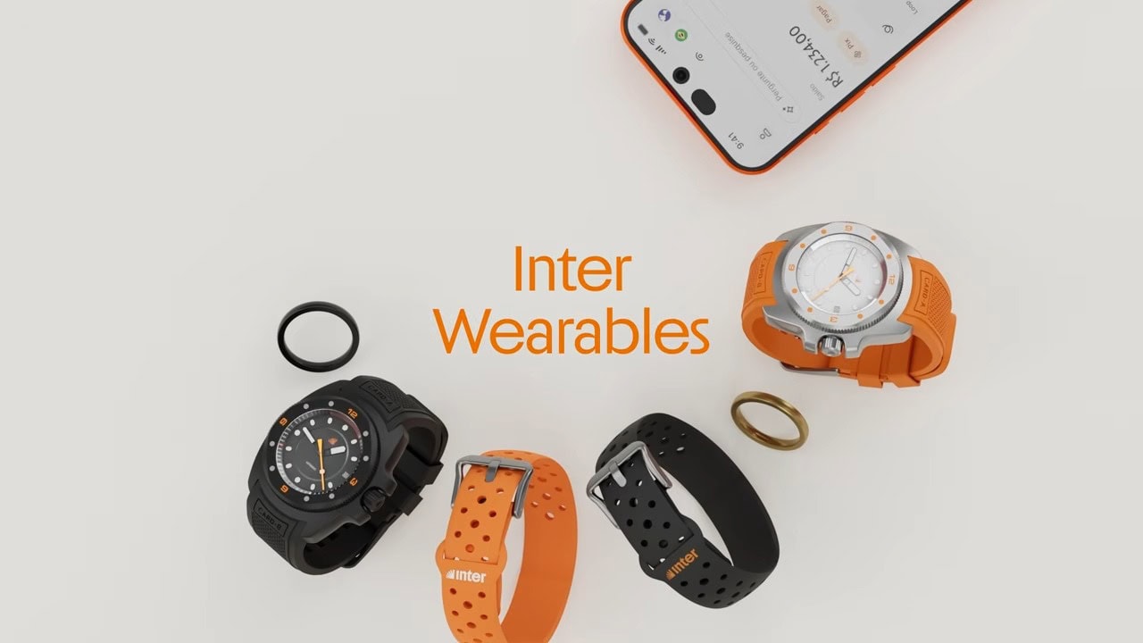 Cena do vídeo de divulgação do inter wearables mostrando anel, pulseira e relógio para pagamentos por aproximação.