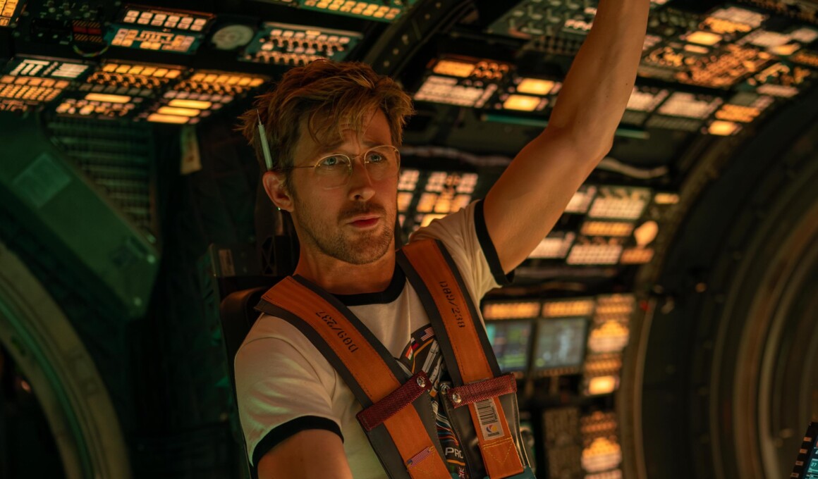 Ator ryan gosling em cena de devoradores de estrelas, um dos melhores filmes de 2026 até o momento