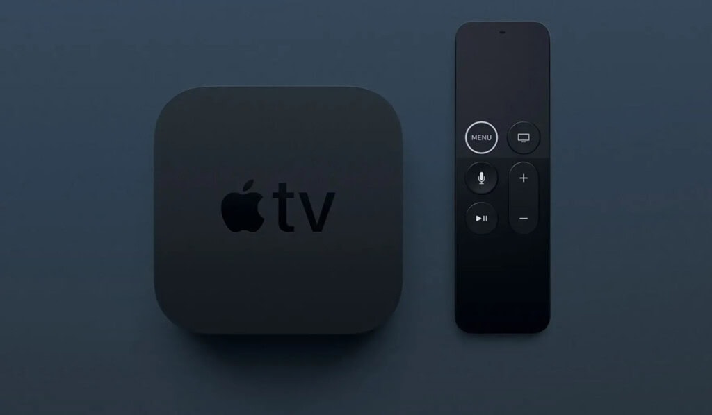 Apple tv e seu controle remoto, dispositivo que também teve preço reajustado no brasil junto com macs e ipads devido à crise de memória ram apple que afetou os novos preços apple brasil.