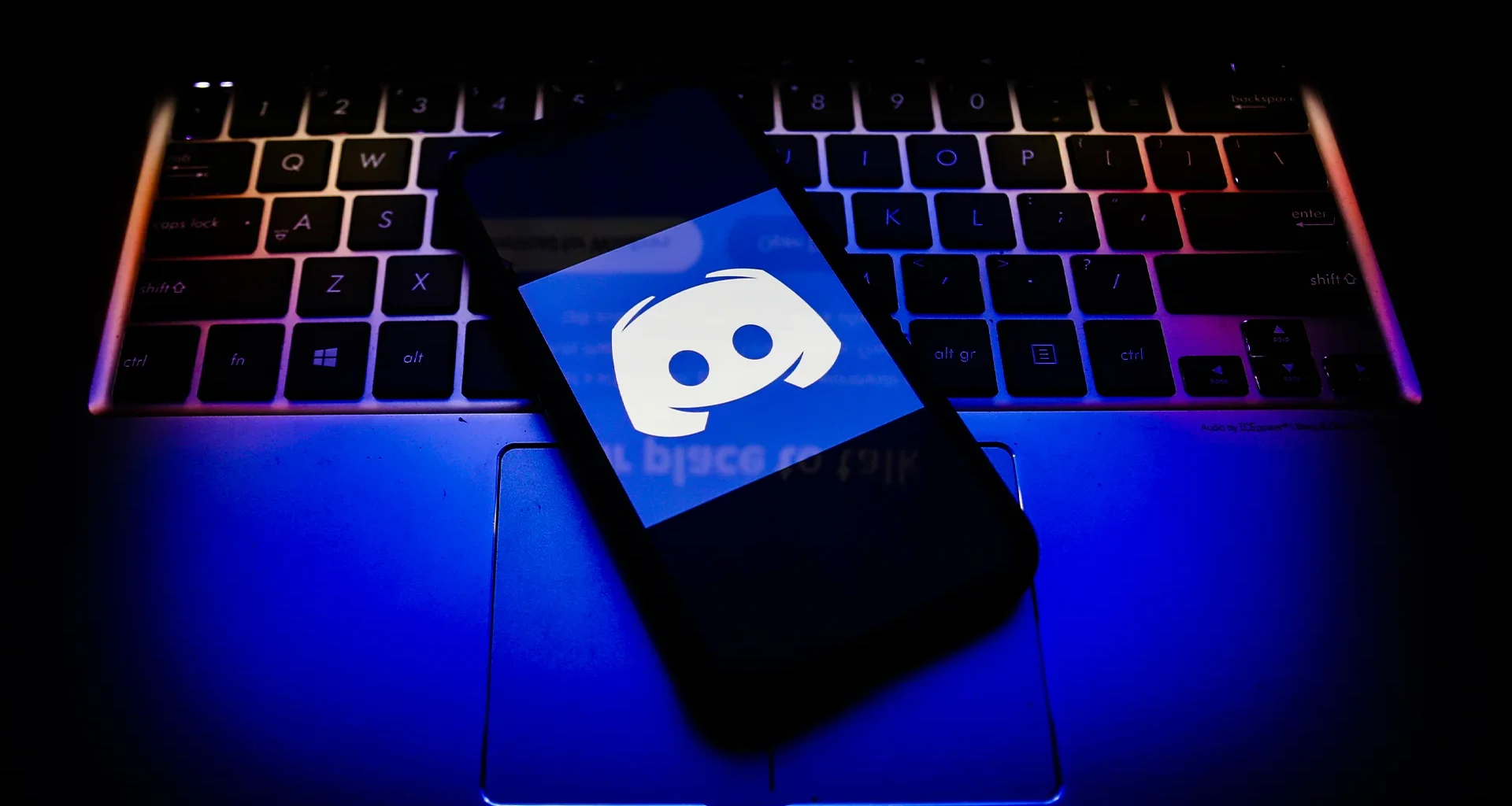Governo federal proíbe o discord para menores de 18 anos