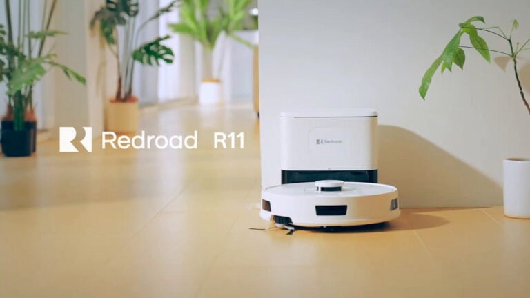 Imagem de vídeo oficial do redroad r11 com robô e base automática