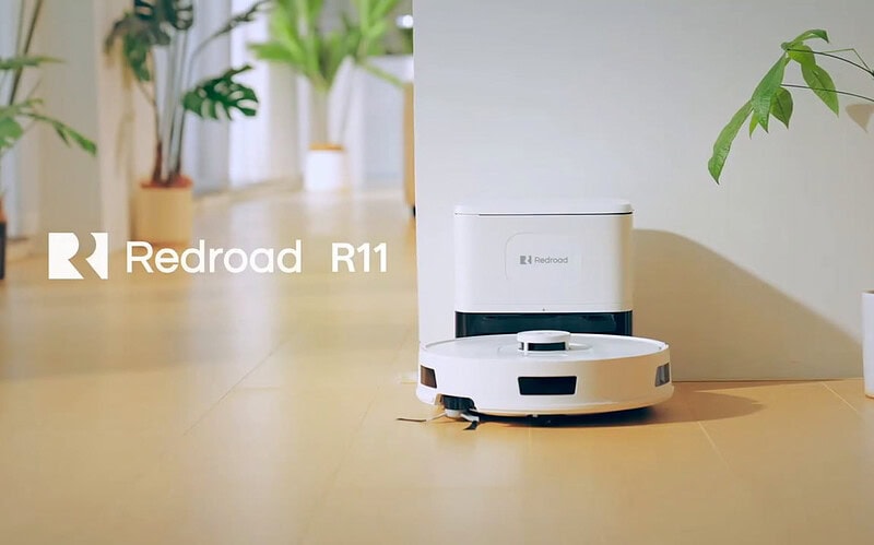 Imagem de vídeo oficial do redroad r11 com robô e base automática