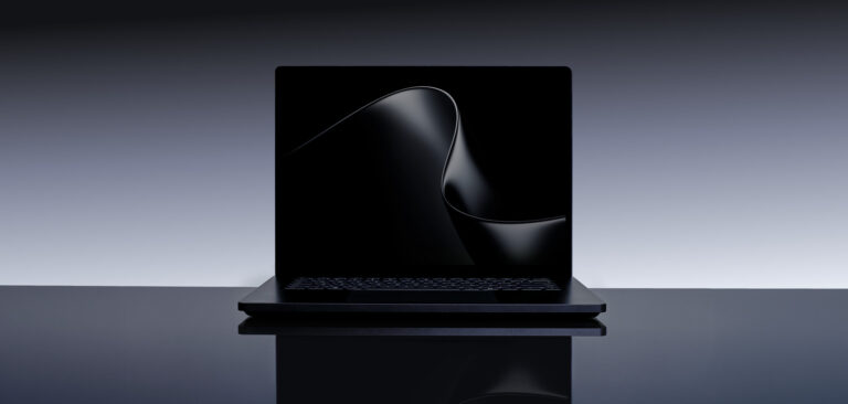 Imagem oficial do surface laptop ultra, primeiro notebook da microsoft com nvidia rtx spark.