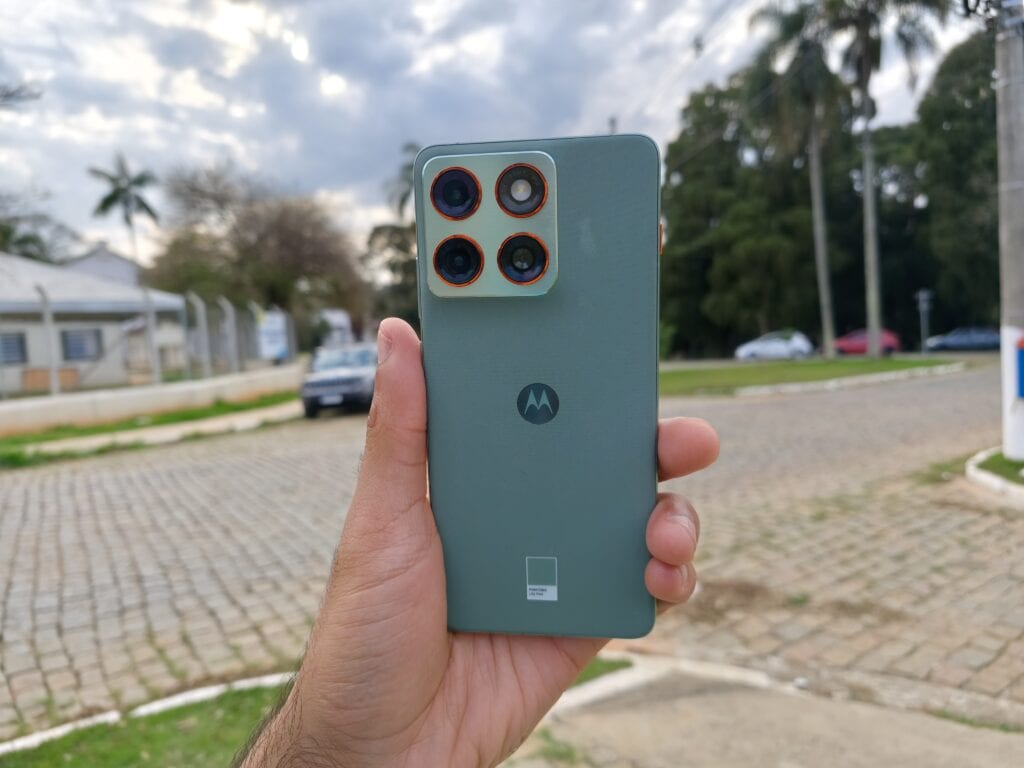 Traseira do motorola edge 70