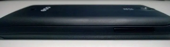 Review: smartphone cce sk351 Cce sk351 side