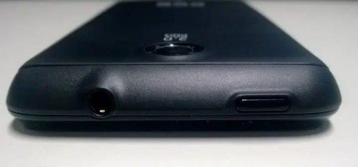 Review: smartphone cce sk351 Cce sk351 top