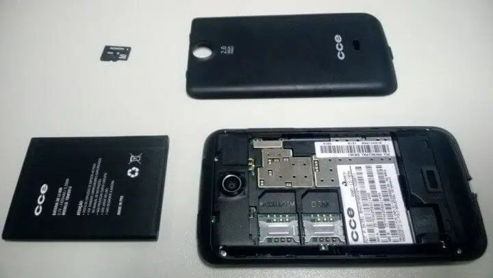 Review: smartphone cce sk351 Cce sk351 opened