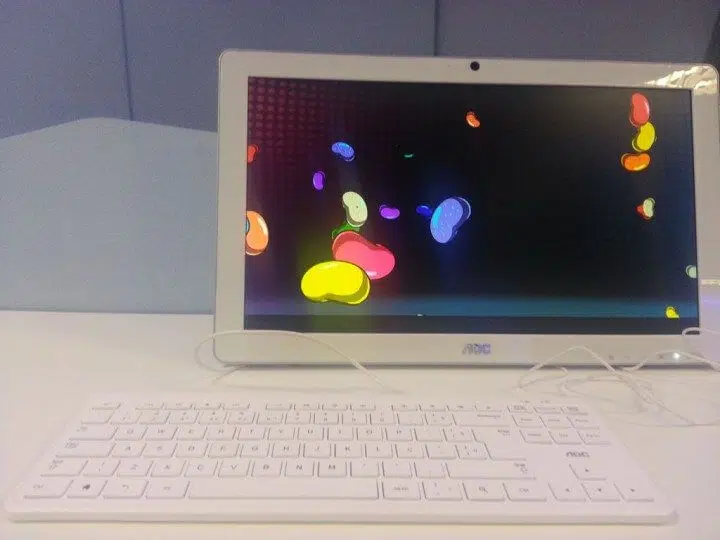 Aoc abre as portas da fábrica e divulga os destaques de 2014 O evo roda jelly beam