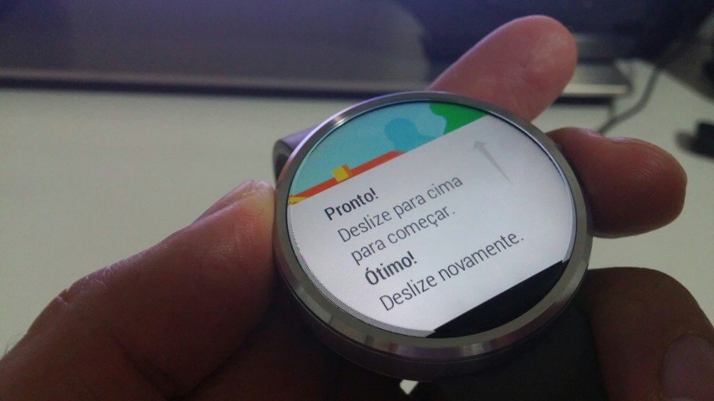 Relógio inteligente Moto 360 3ª geração – com pulseira de 20 mm – 36 horas  de vida útil da bateria e proteção da tela com revestimento de PVD e DLC,  Phantom Black