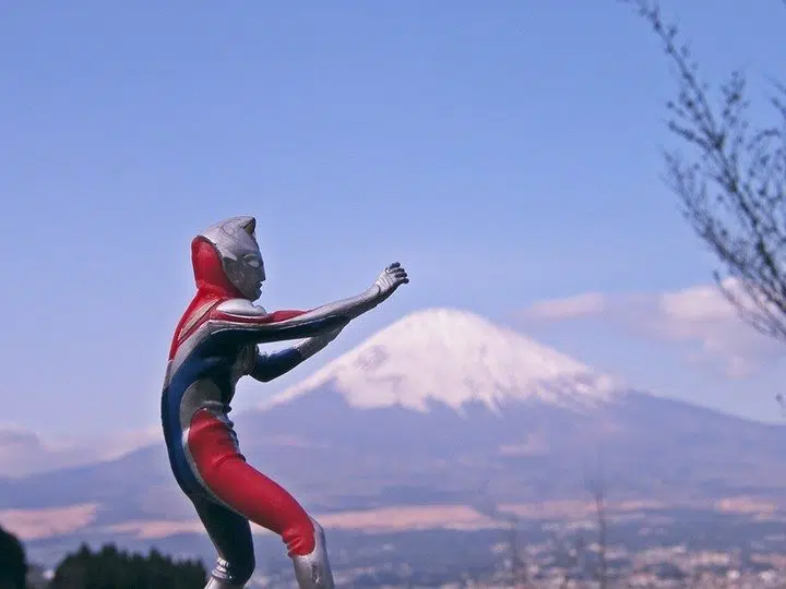 With internet to spare, japan puts free wi-fi on mount fuji ultraman-mount-fuji