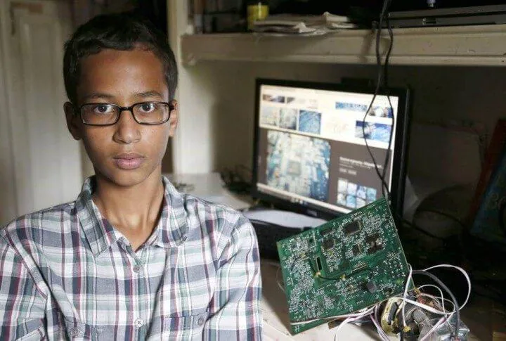 Mark zuckerberg invites creator of the "bomb clock" to meet facebook Ahmed-clock