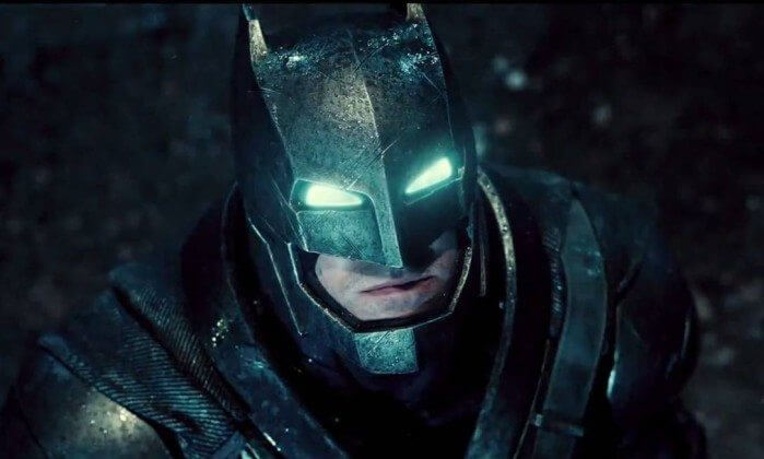 Batman com sua armadura "a prova" de super-homem