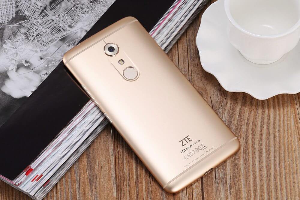 Zte axon 7 vem com snapdragon 820 e está com preço competitivo Zte axon 7 vem com snapdragon 820 e está com preço competitivo. Pouco conhecido no brasil, o zte axon 7 tem tudo o que se espera de um excelente top de linha, e está com um preço promocional na gearbest.