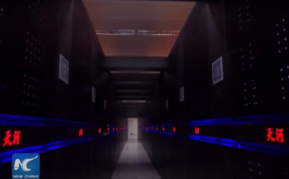Conheça os 10 supercomputadores mais poderosos do mundo Conheça os 10 supercomputadores mais poderosos do mundo. Veja nessa lista quais são os supercomputadores mais poderosos do mundo. O primeiro colocado pode fazer 93 trilhões de operações por segundo