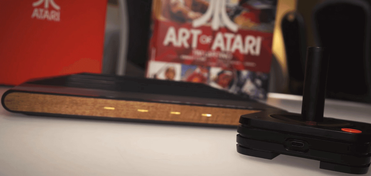O console atari box agora tem um novo nome: atari vcs O console atari box agora tem um novo nome: atari vcs. Confira detalhes sobre console: a atari divulgou na última semana a mudança de nome do seu novo console. Chamado até agora de atari box, a empresa.