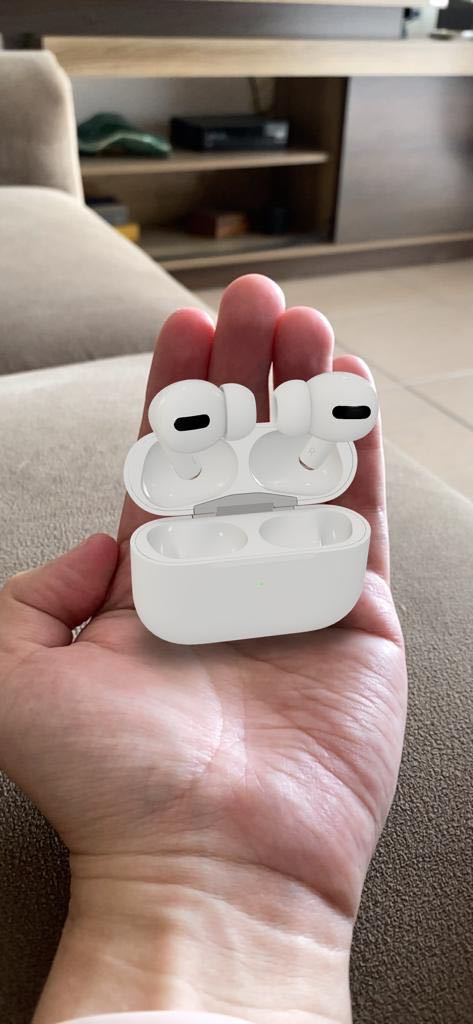 11 pro max comes with airpods