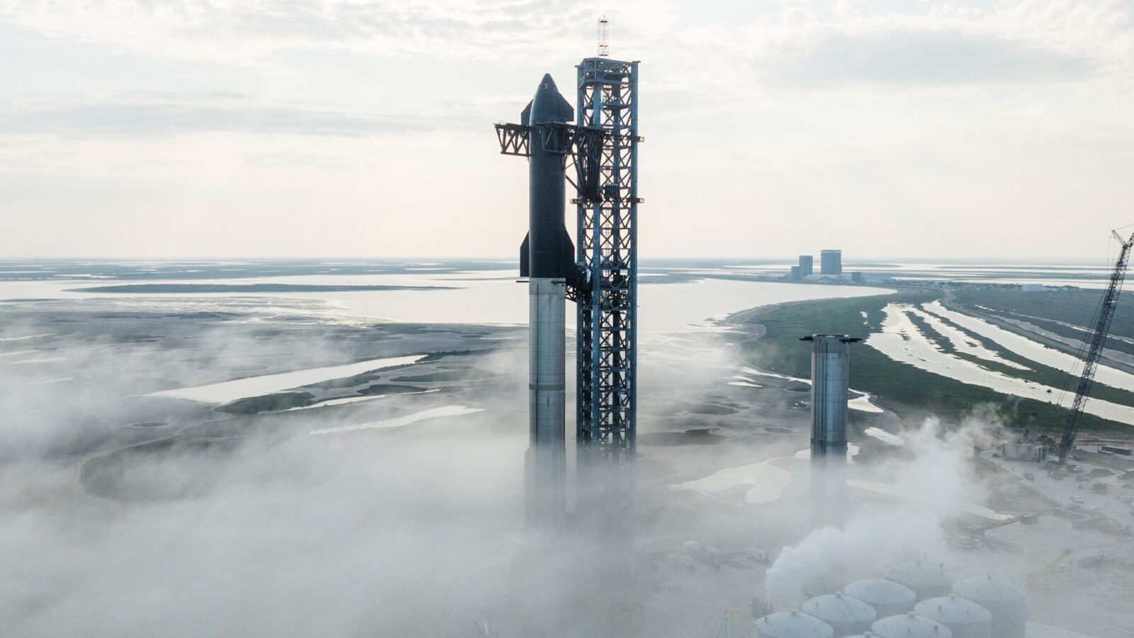 SpaceX דוחה את טיסת הניסוי הראשונה של Starship, הספינה החזקה ביותר של החברה